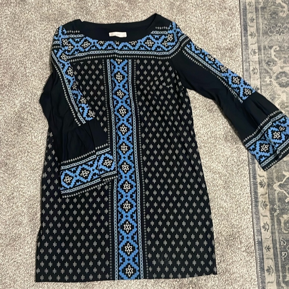 Loft women’s printed, bell sleeve dress size medium